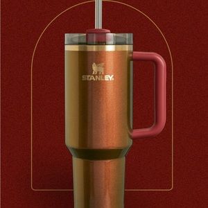 Stanley x Lainey Wilson 40oz Flowstate Quencher- Limited Edition. NWT